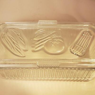 Lot 344: Vintage Federal Glass Refrigerator Dish