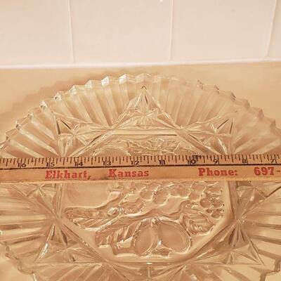 Lot 352: Yellow Depression Glass and Clear Glass Platters 