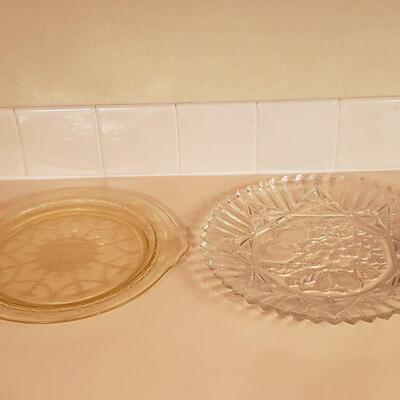 Lot 352: Yellow Depression Glass and Clear Glass Platters 
