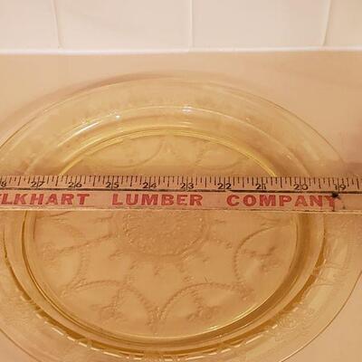 Lot 352: Yellow Depression Glass and Clear Glass Platters 