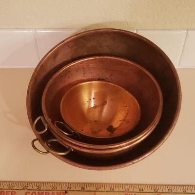 Lot 361: Copper Mixing Bowl