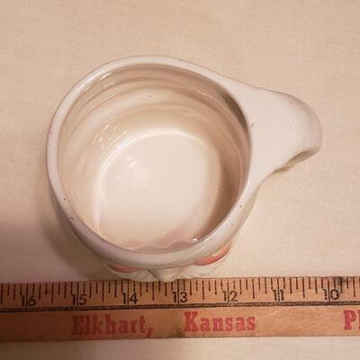 Lot 368: Vintage White Santa Mugs 