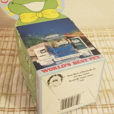 Lot #375: Vintage 1980s GROW A FROG Toy New Unused