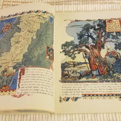 Lot #381: Vintage 1940's and 50's CHRISTMAS Annuals 