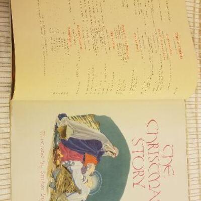 Lot #381: Vintage 1940's and 50's CHRISTMAS Annuals 