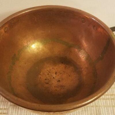 Lot #383: Huge HEAVY Vintage Copper Bowl w/ Handles