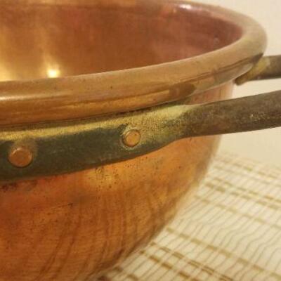 Lot #383: Huge HEAVY Vintage Copper Bowl w/ Handles