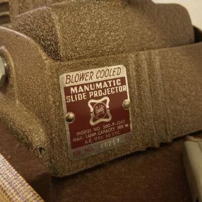 Lot #391: Vintage Slide Projector - Tested and Runs Nicely