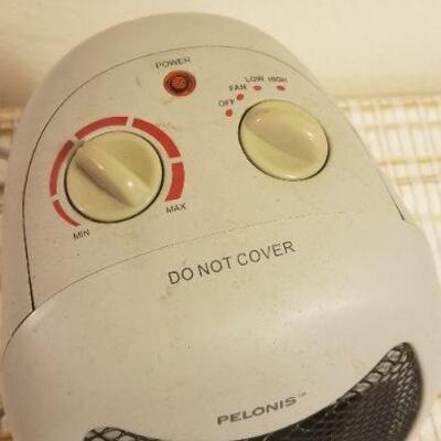 Lot #392: Vintage Small Ceramic Heater