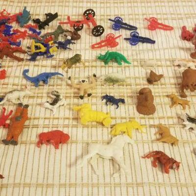 Lot #394: Large Bundle of Assorted Children's Animal and Action Figures