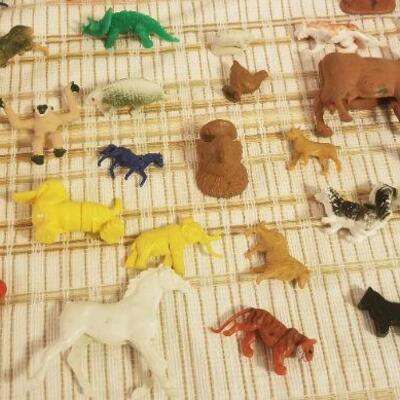 Lot #394: Large Bundle of Assorted Children's Animal and Action Figures