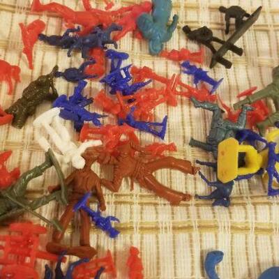 Lot #394: Large Bundle of Assorted Children's Animal and Action Figures
