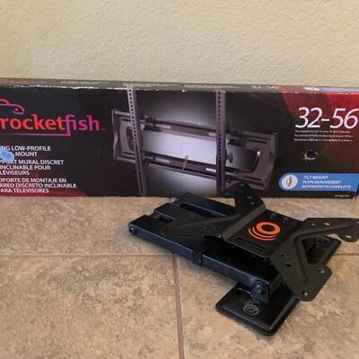 Rocket fish TV wall mount with extra mount 