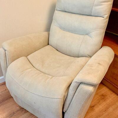 lot 21  UPHOLSTERED POWER LIFT CHAIR WORKS PERFECTLY