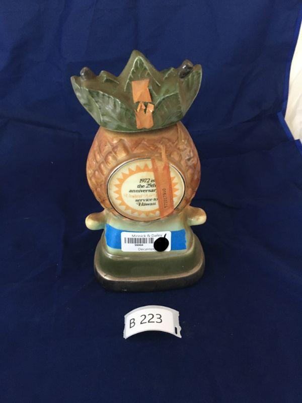 Jim Beam 1972 United Airlines Hawaii Decanter (B223)