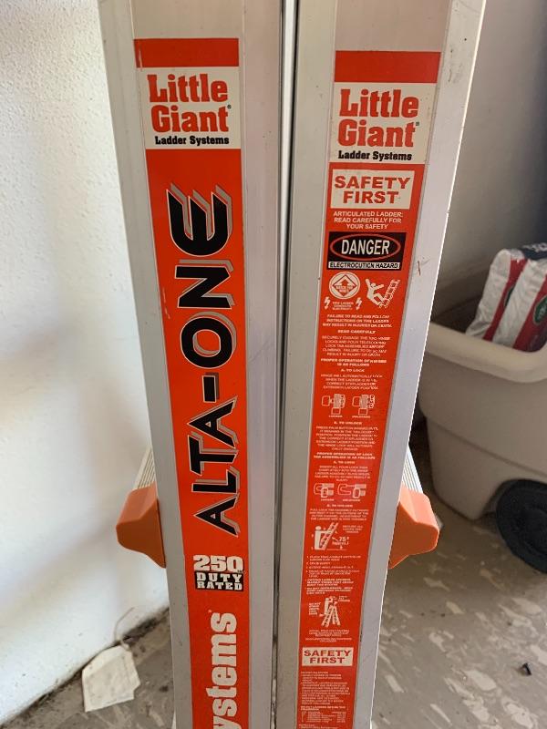 Little giant ladder system AltaOne