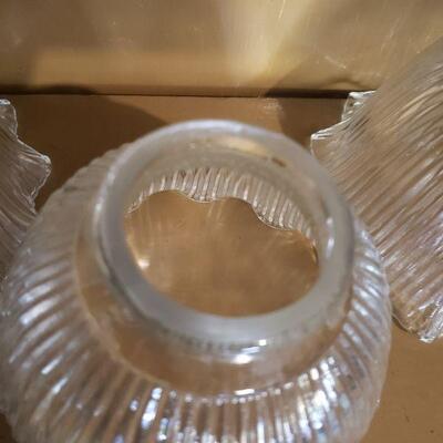 LOT 409: Glass Shades