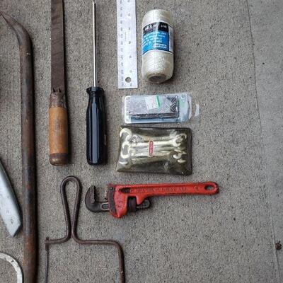 Lot 416: Mixed Tool & Hardware lot