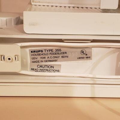 Lot 424: Krups Slicer and Scale