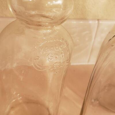 Lot 428: Vintage Milk Bottles 