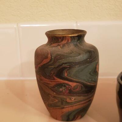 Lot 435: Ceramics lot