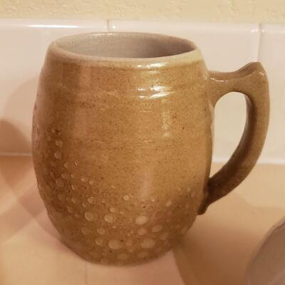 Lot 438: Vintage Ceramic Coffee Cups