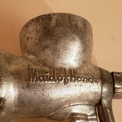 Lot 440: Vintage Maid of Honor Grinder