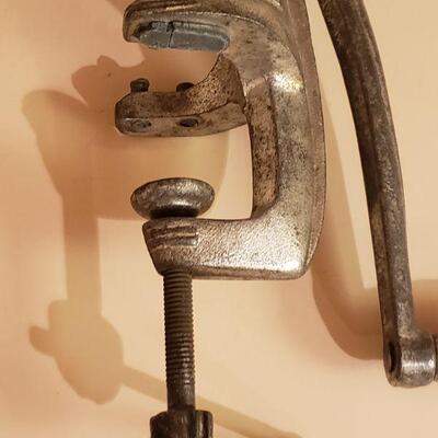 Lot 440: Vintage Maid of Honor Grinder