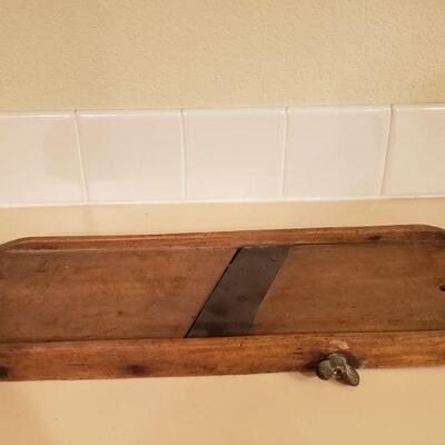 Lot 441: Antique Slicer
