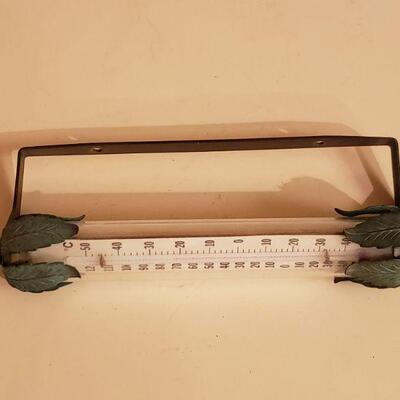 Lot 447: Vintage Thermometer