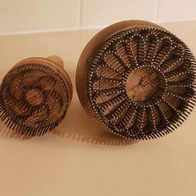 LOT 453: Antique/Vintage Kitchen Implements 