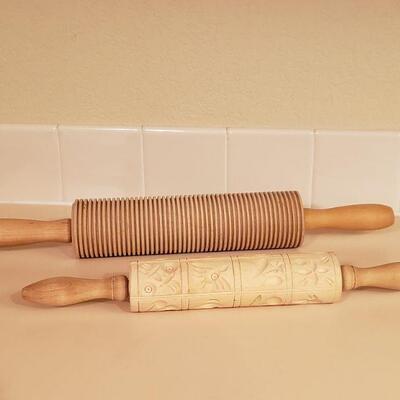 Lot 456: Vintage Rolling Pins