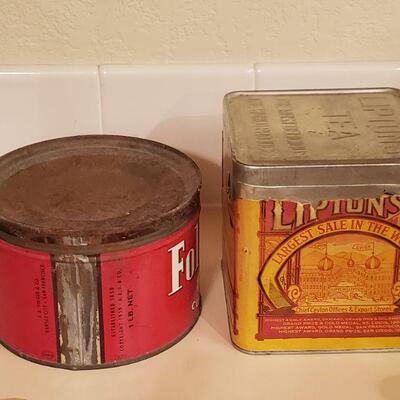 Lot 465: Vintage Folgers & Lipton Tins
