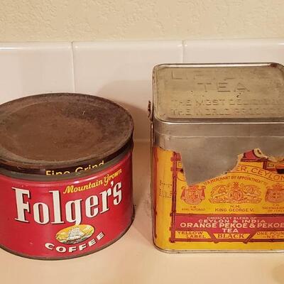 Lot 465: Vintage Folgers & Lipton Tins