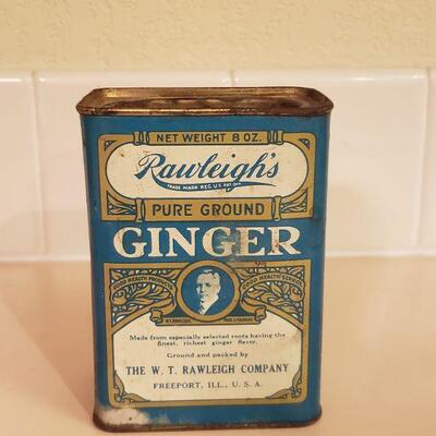 Lot 476: Antique/Vintage Large Ginger Tin
