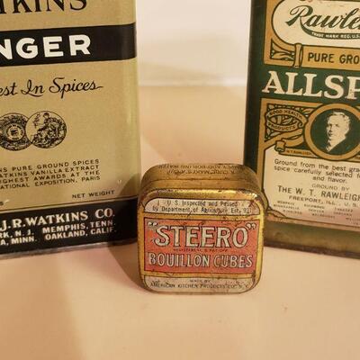 Lot 477: Antique/Vintage Ginger, Allspice, Steero