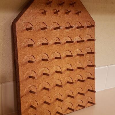 Lot 491: Vintage Thread Board