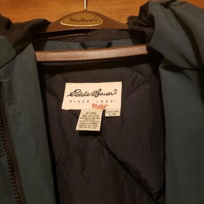 Lot 497: Eddie Bauer Large Quilted Down Coat