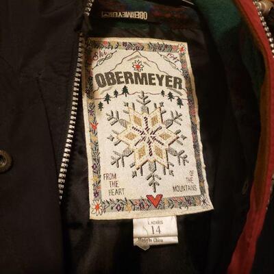 Lot 499: Obermeyer Pull Over Size 14
