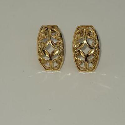 J4: 14k Yellow gold filagree earrings .7g