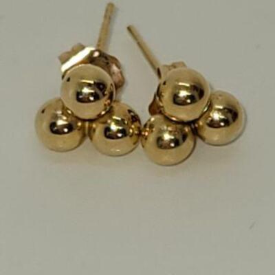 J6: 585/14k gold pierced earrings .4g