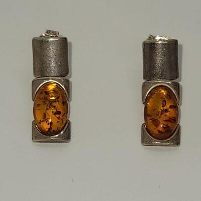 J9: Sterling silver pierced amber earrings