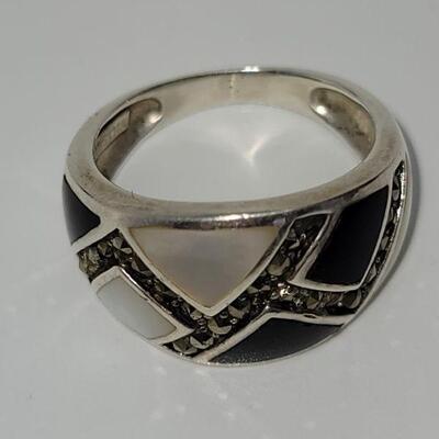 J13: Sterling Silver Marcasite Black onyx and mother of Peal ring size 7 1/2