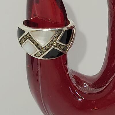 J13: Sterling Silver Marcasite Black onyx and mother of Peal ring size 7 1/2
