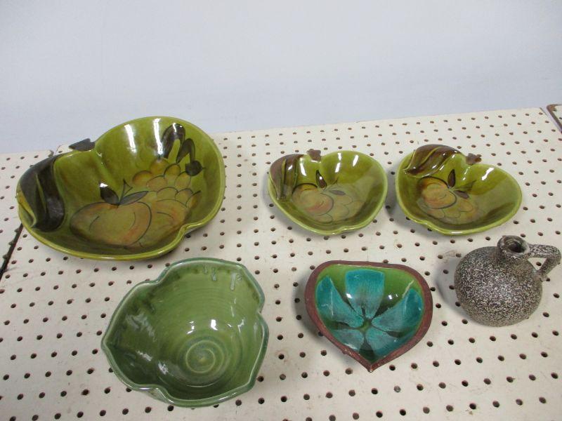 Lot 143 Pottery Items Los Angeles Potteries