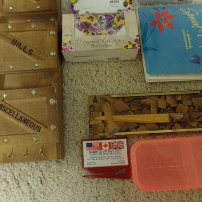 LOT 72  NOTE CARDS, BILL ORGANIZER & MORE