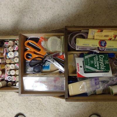 LOT 80  ANTIQUE WOODEN SEWING BOX W/ ACCESSORIES