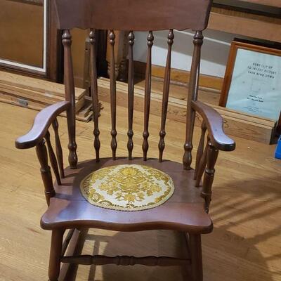 Vintage wood Rocking Chair 