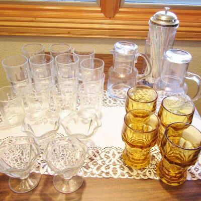 LOT 88  CLEAR GLASS WARE, PITCHERS, SHERBERT CUPS & FOUR AMBER GOBLETS