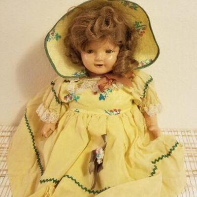 Lot #557: Antique / Vintage Doll w/ Sleepy Eye 